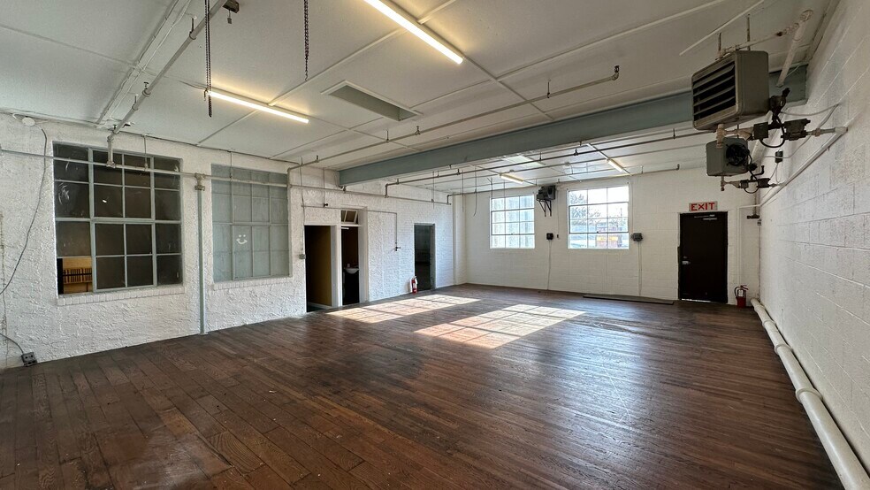 More Photos Of 200 Monroe St, Pottstown Warehouse For Lease