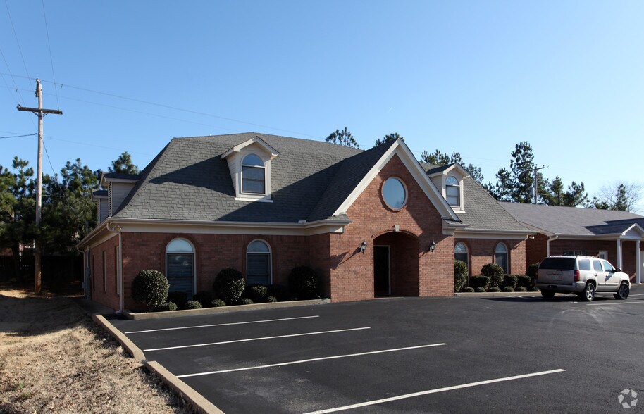 More Photos Of 882 Willow Tree Cir, Cordova Medical For Lease