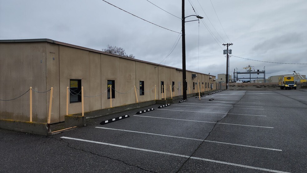 More Photos Of 2765 Salk Ave, Richland Office For Sale