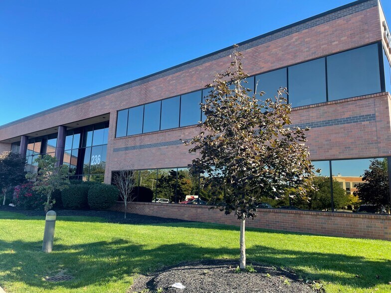 More Photos Of 236 Brodhead Rd, Bethlehem Medical For Lease