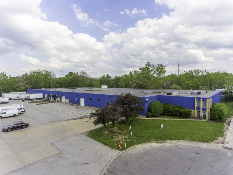 More Photos Of 210 Hayes Dr, Brooklyn Heights Manufacturing For Lease