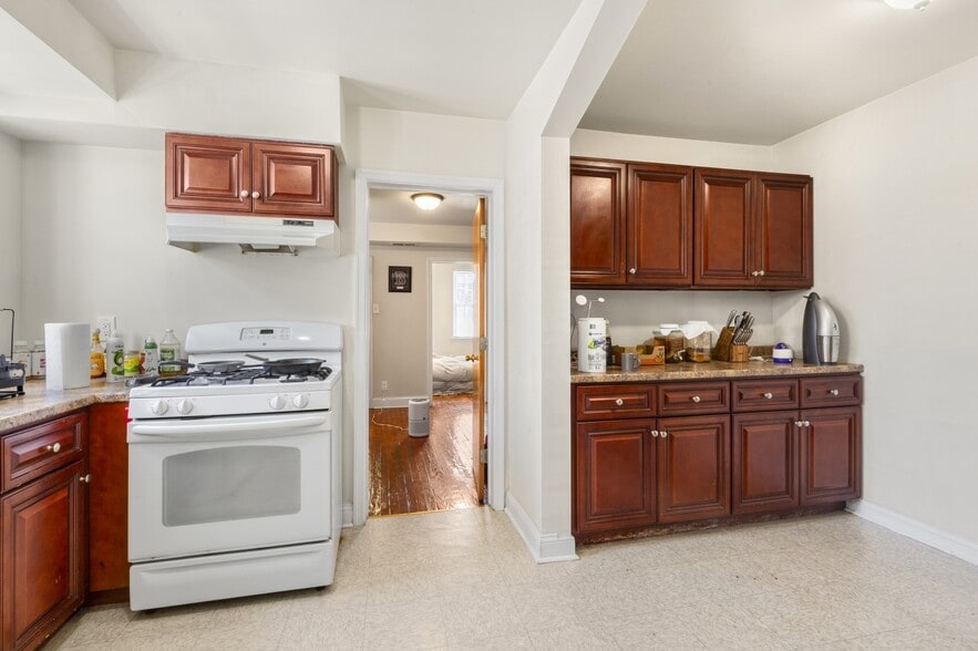 More Photos Of 4014 Market St, Philadelphia Storefront Retail Residential For Sale