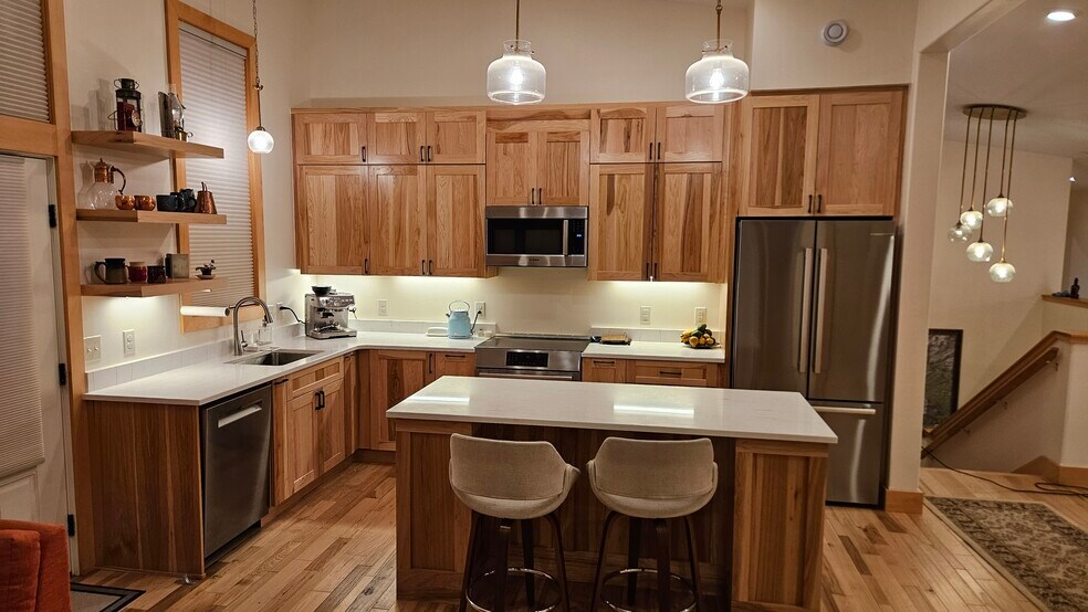 More Photos Of 304 Main St E, Cooke City Multifamily For Sale