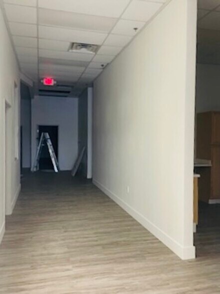 More Photos Of 5151 W Oquendo Rd, Las Vegas Warehouse For Lease