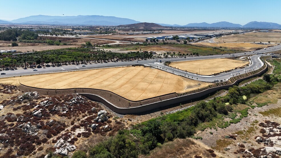 More Photos Of Parcel 3 Willow Springs, Murrieta Land For Lease