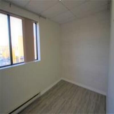 More Photos Of 420 Green St, Whitby Medical For Lease