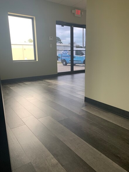 More Photos Of 175 Marvin A Smith Rd, Kilgore Warehouse For Lease