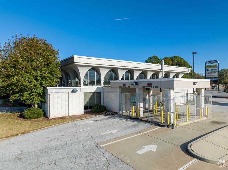 More Photos Of 1221 Columbia Dr, Decatur Office For Lease