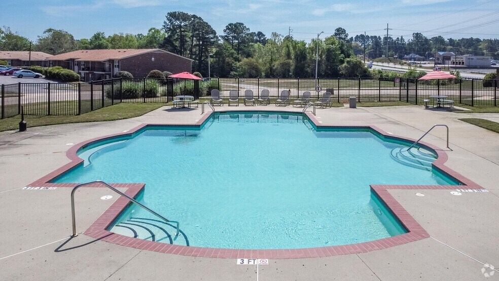 More Photos Of 29 Briar Cir, Fayetteville Apartments For Sale