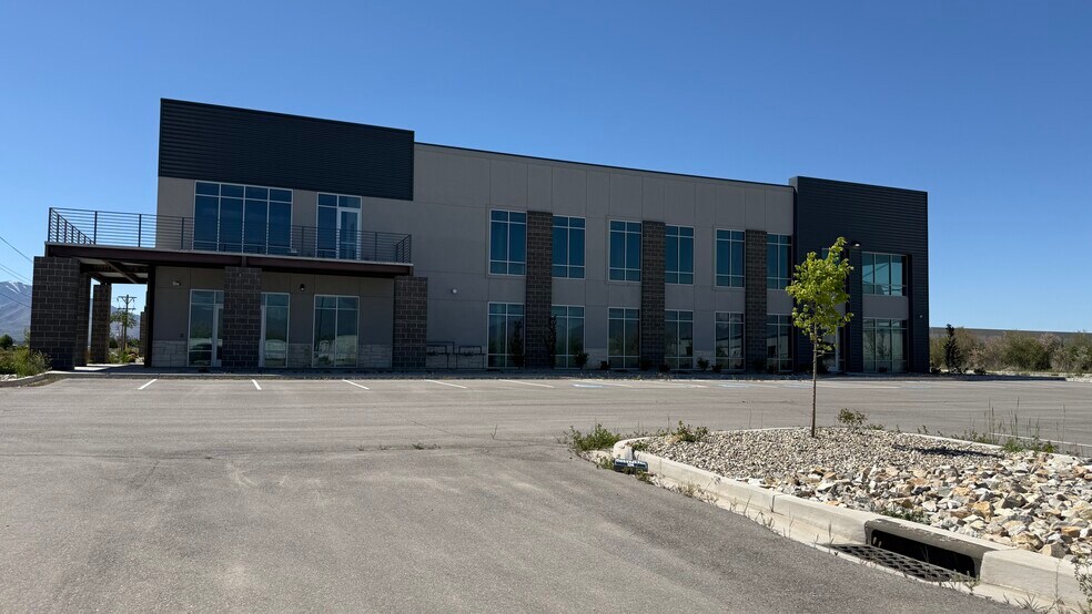 More Photos Of 4158 Links Dr, West Valley City Industrial For Lease