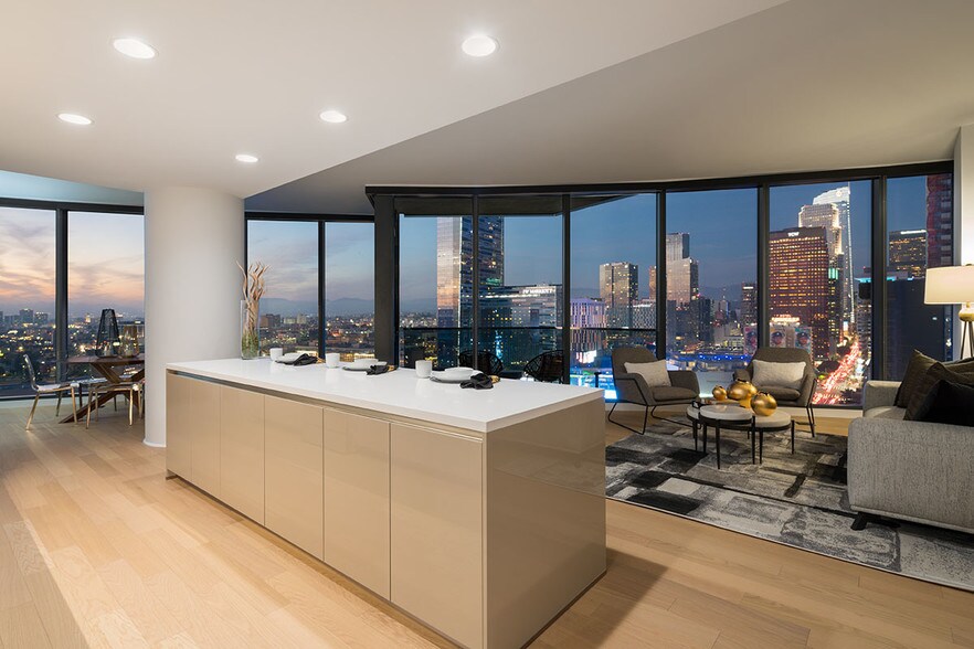 More Photos Of 1200 S Figueroa St, Los Angeles Apartments For Lease