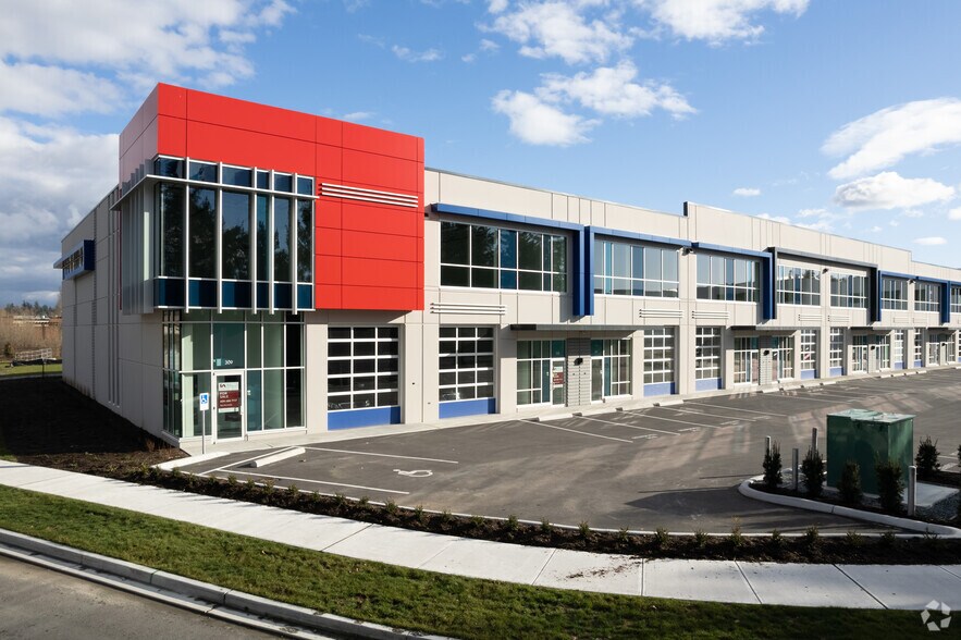 More Photos Of 17280 Heather Dr, Surrey Warehouse For Lease