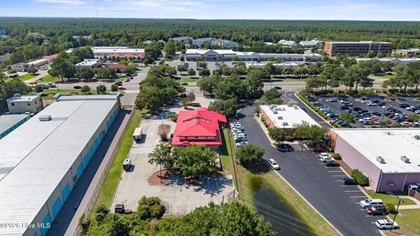 More Photos Of 8232 Market St, Wilmington Freestanding For Sale