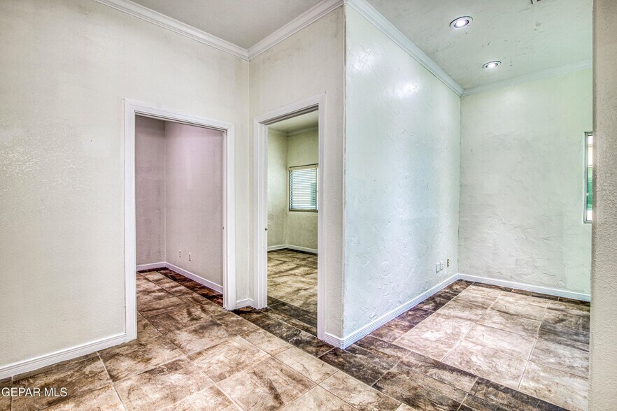 More Photos Of 550 S Mesa Hills Dr, El Paso Medical For Lease