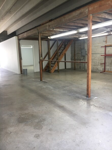 More Photos Of 1875 S Dixie Hwy, Pompano Beach Flex For Lease