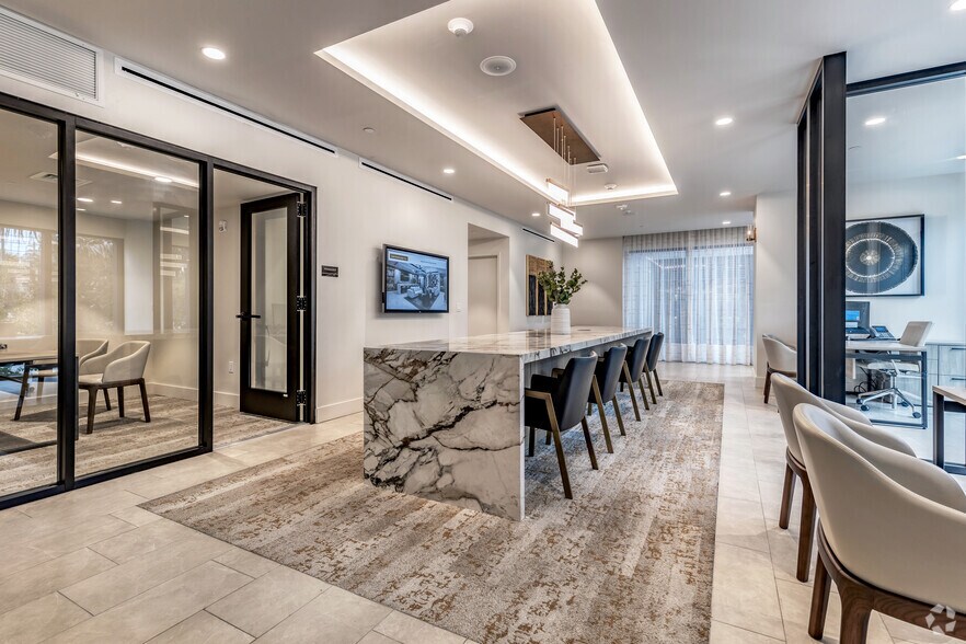 More Photos Of 334 2nd Ave S, Saint Petersburg Apartments For Lease