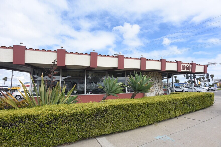 More Photos Of , Oxnard General Retail For Sale