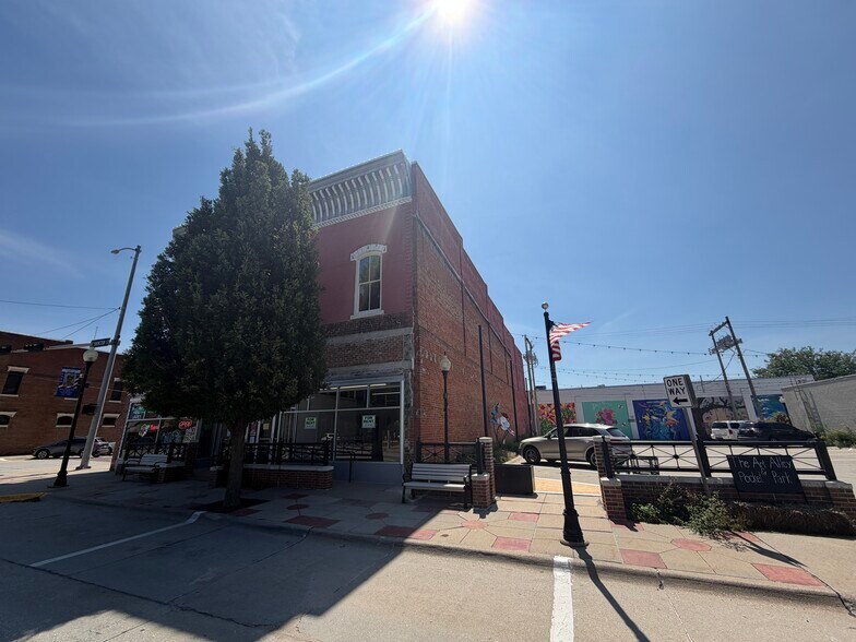More Photos Of 1705 Washington St, Blair Storefront Retail Office For Sale