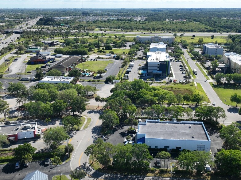 More Photos Of 2820 Reynolds Dr, Fort Pierce Warehouse For Sale