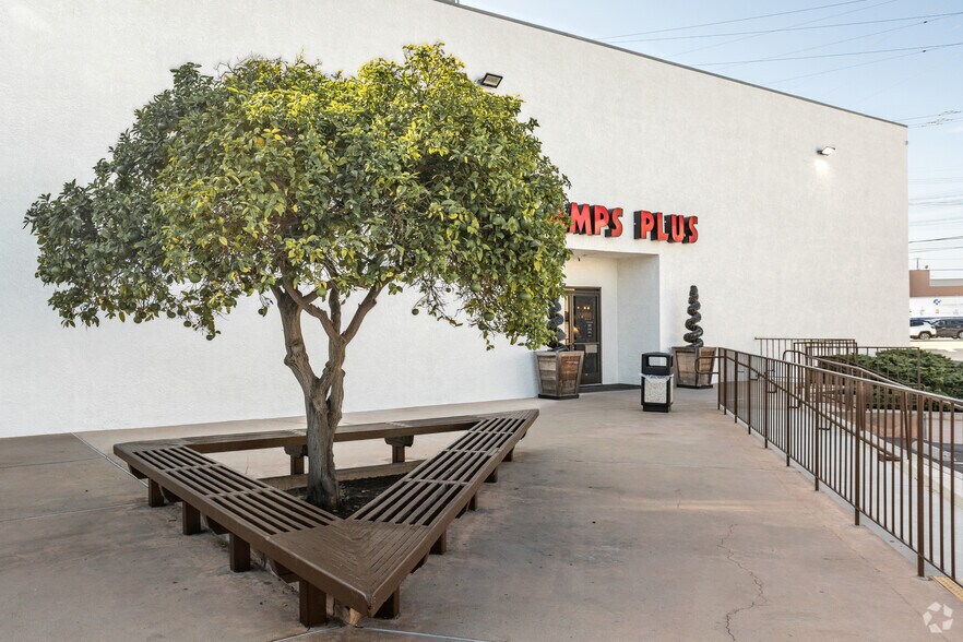 More Photos Of 18989 Hawthorne Blvd Beach, Redondo Beach Freestanding For Lease