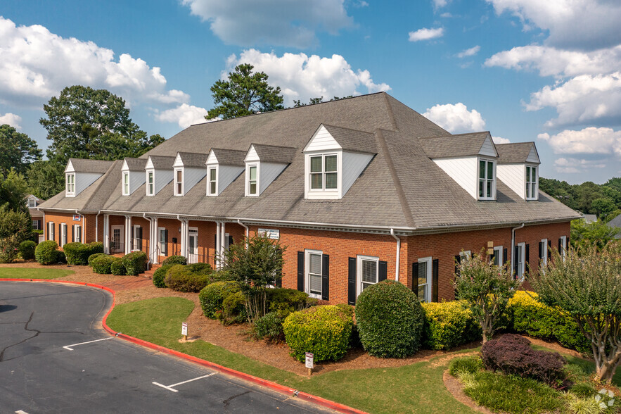 Primary Photo Of 5591 Chamblee Dunwoody Rd, Dunwoody Office For Lease