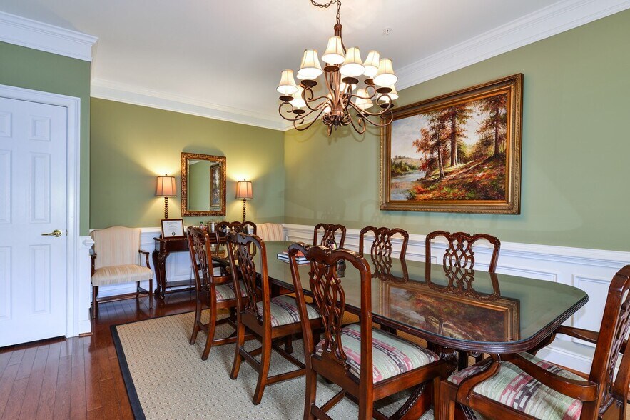 More Photos Of 701 Whitlock Ave SW, Marietta Office For Lease