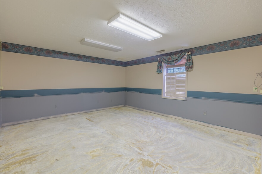 More Photos Of 1438 Battlefield Pky, Fort Oglethorpe Office For Sale