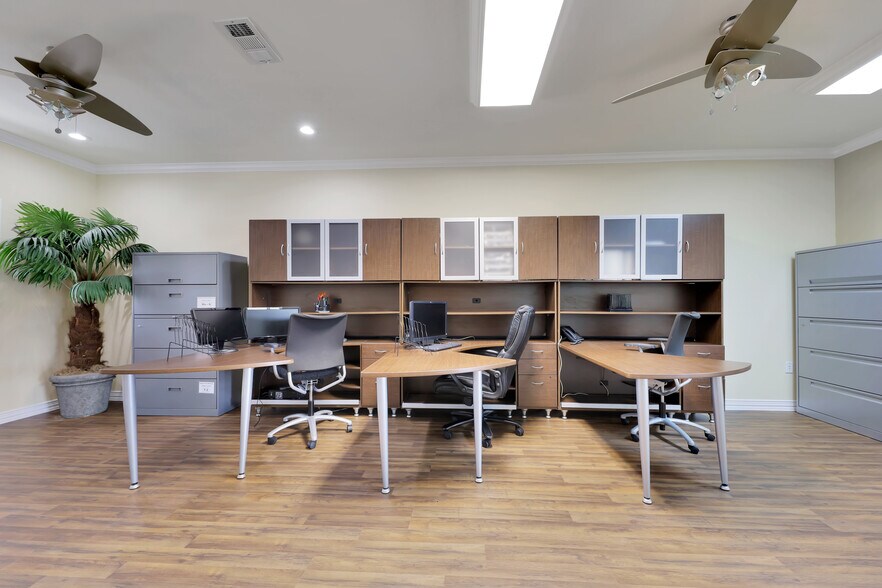 More Photos Of 860 Hebron Pky, Lewisville Medical For Sale