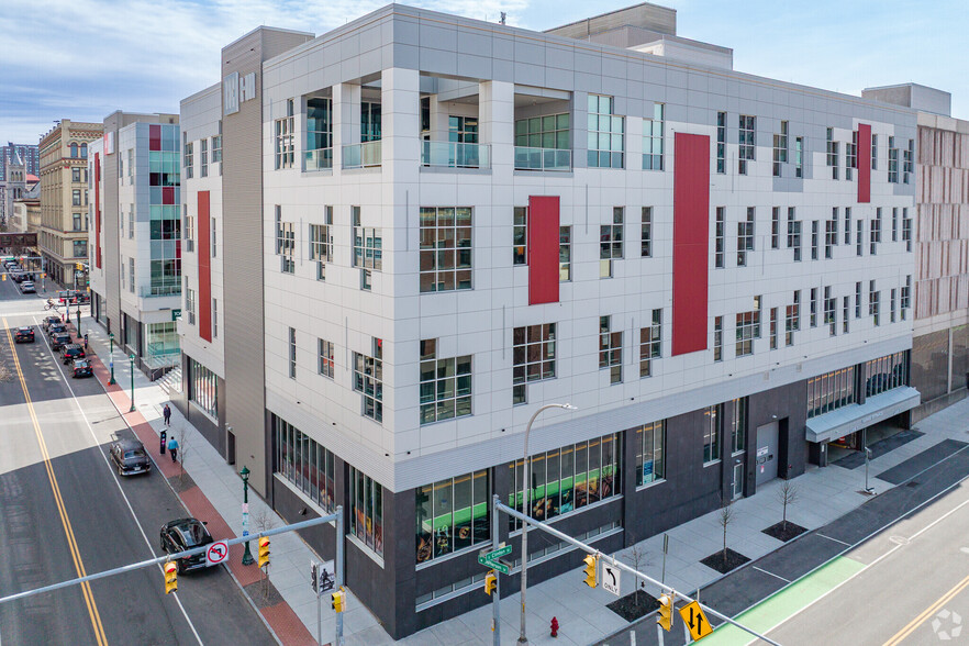 More Photos Of 400 S Salina St, Syracuse Office For Lease