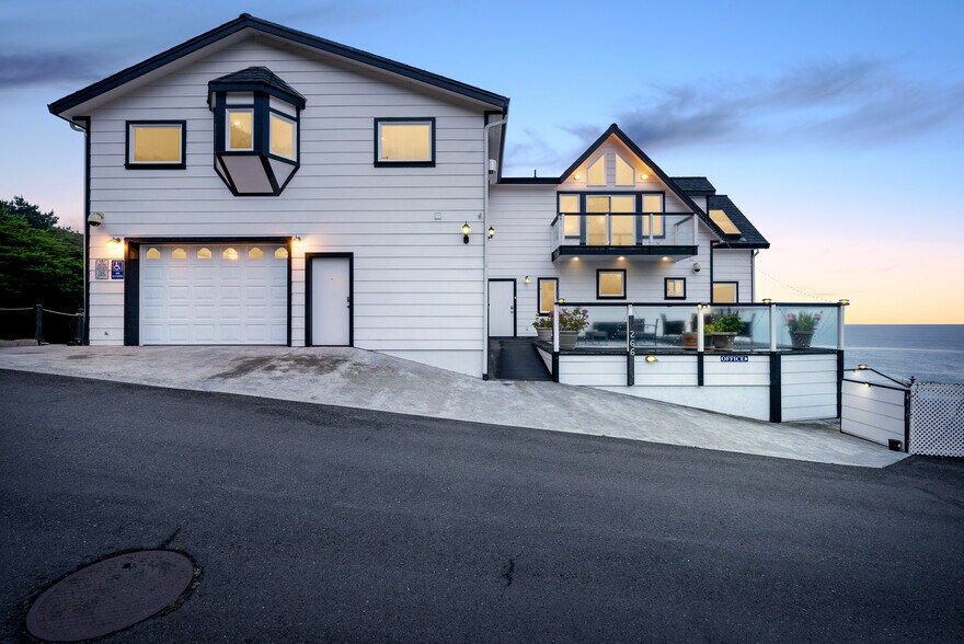 More Photos Of 266 Dolphin Dr, Whitethorn Hotel For Sale