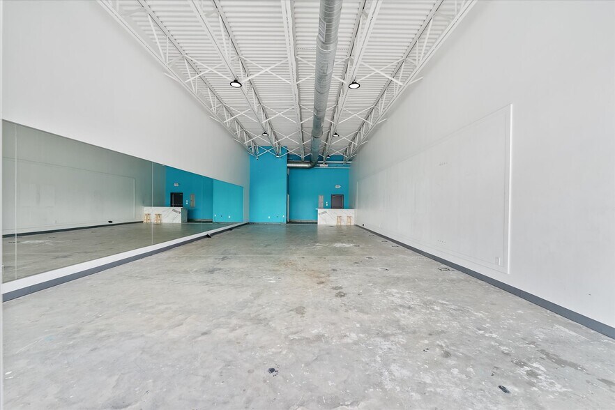 More Photos Of 5706 Root Rd, Spring General Retail For Lease