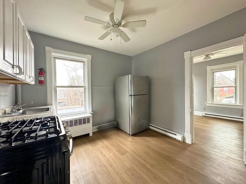 More Photos Of 72 1/2 Henry Ave, Newburgh Apartments For Sale