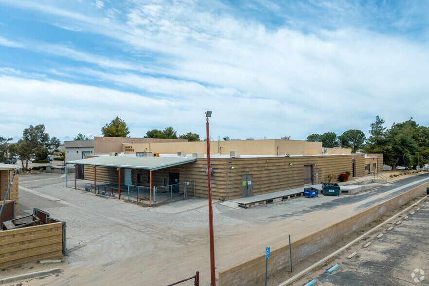 More Photos Of 13843-13875 Park Ave, Victorville Office For Lease