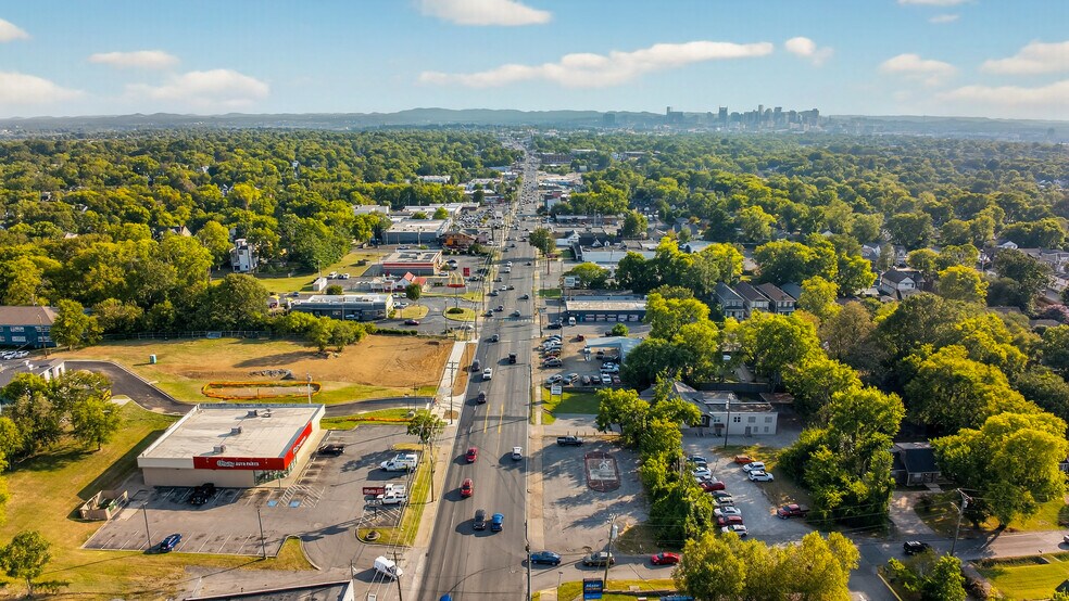 More Photos Of 2819 Gallatin Pike, Nashville Freestanding For Lease