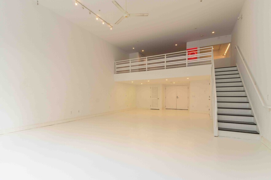 More Photos Of 1250 Missouri St, San Francisco Light Distribution For Lease