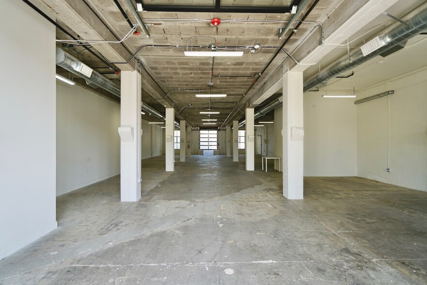 Primary Photo Of 1355 Palmetto St, Los Angeles Loft Creative Space For Lease