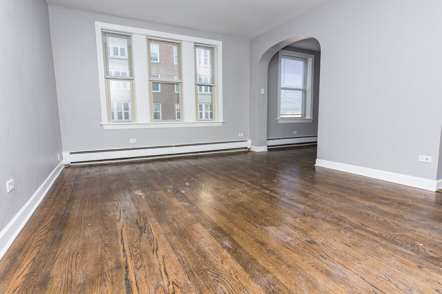 More Photos Of , Chicago Multifamily For Sale