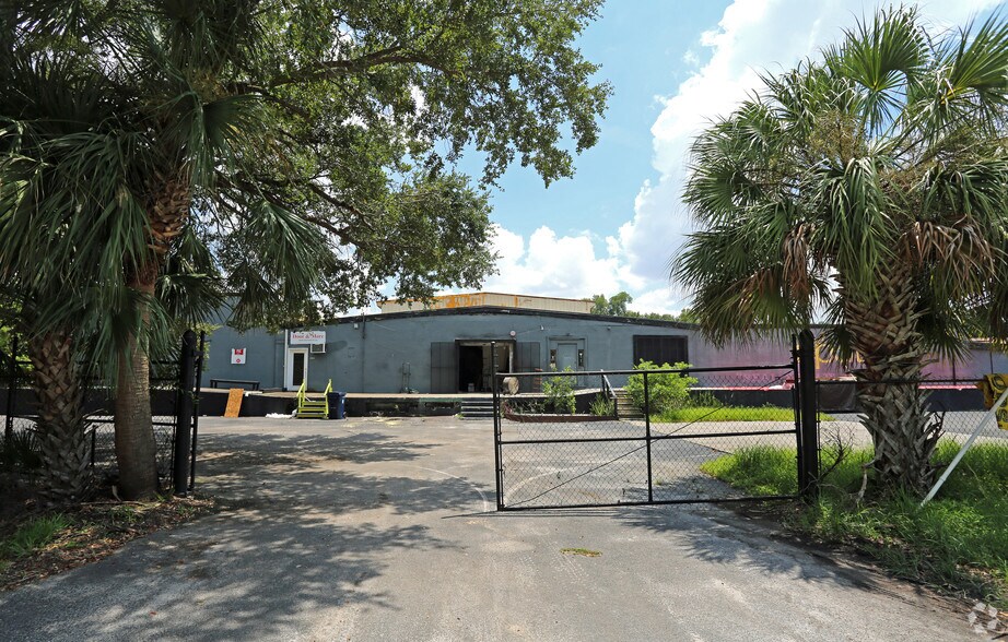 More Photos Of 4214 W Virginia Ave, Tampa Warehouse For Lease