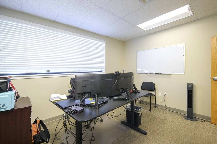 More Photos Of 851 N McCormick Way, Layton Distribution For Sale