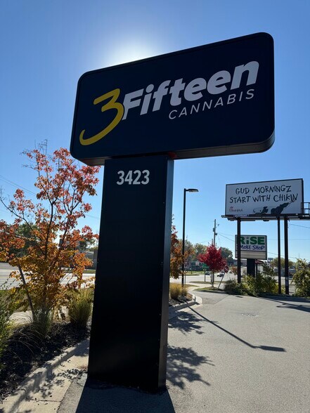 More Photos Of 3423 Plainfield Ave NE, Grand Rapids Storefront For Sale