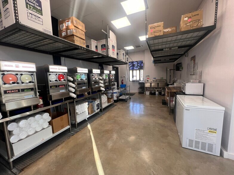 More Photos Of 2609 E 29th St, Bryan Freestanding For Sale