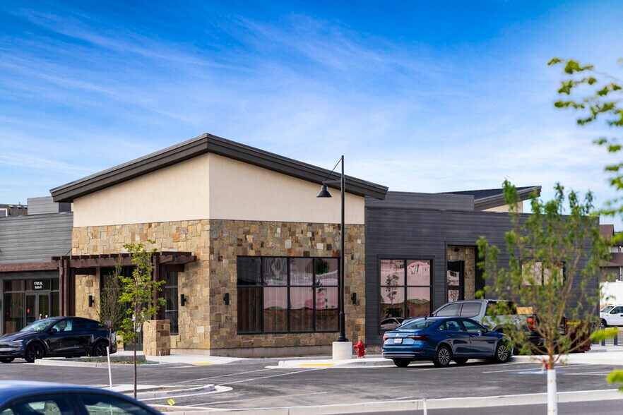 More Photos Of 1750 N Redwood Rd, Saratoga Springs Unknown For Lease