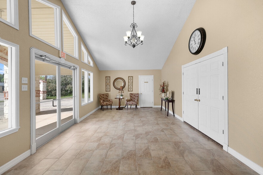 More Photos Of 1306 W Cameron Ave, Rockdale Religious Facility For Sale