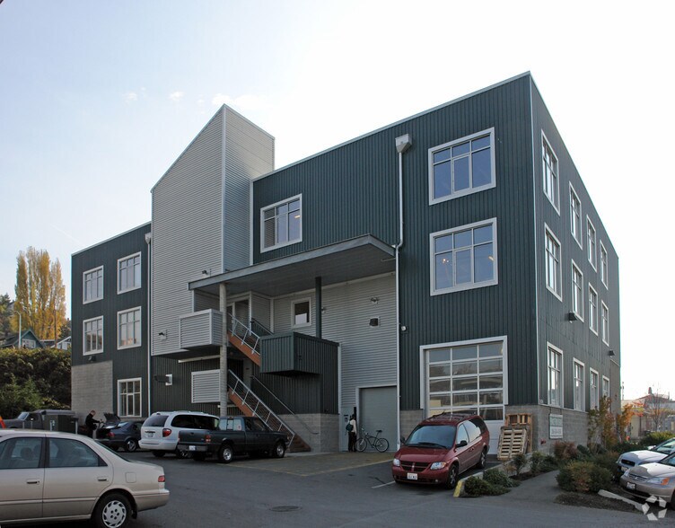 More Photos Of 3450 16th Ave W, Seattle Light Manufacturing For Lease