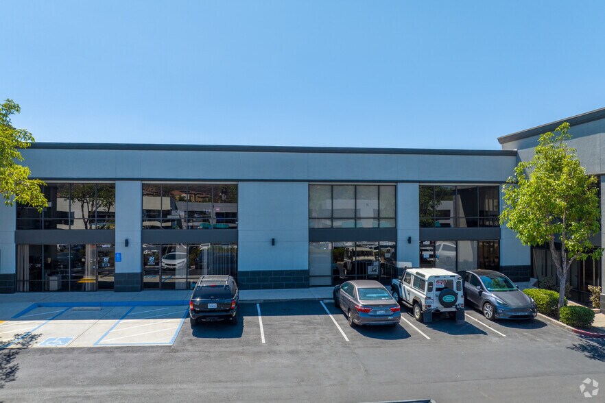 More Photos Of 340 Rancheros Dr, San Marcos Warehouse For Sale