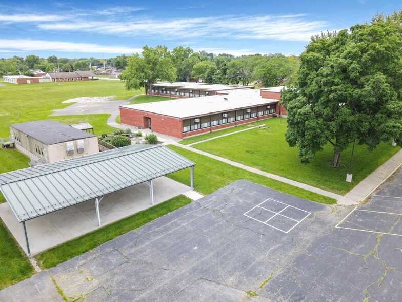 More Photos Of 702 Albert St, Englewood Schools For Sale