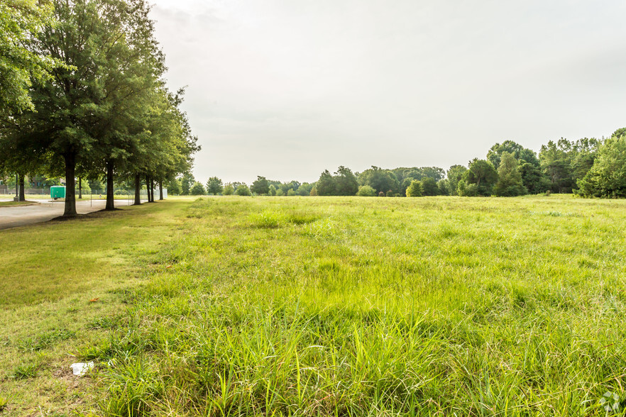 Primary Photo Of 3336 Hacks Cross Rd, Memphis Land For Sale