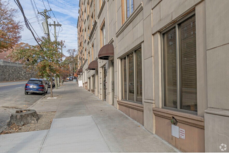 More Photos Of 3190 Riverdale Ave, Bronx Apartments For Sale