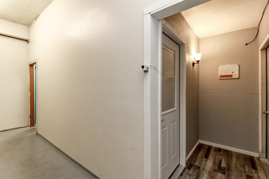 More Photos Of 5718 Pacific Ave SE, Lacey Freestanding For Lease