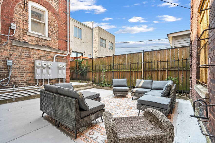 More Photos Of 4541 S Forrestville Ave, Chicago Multifamily For Sale